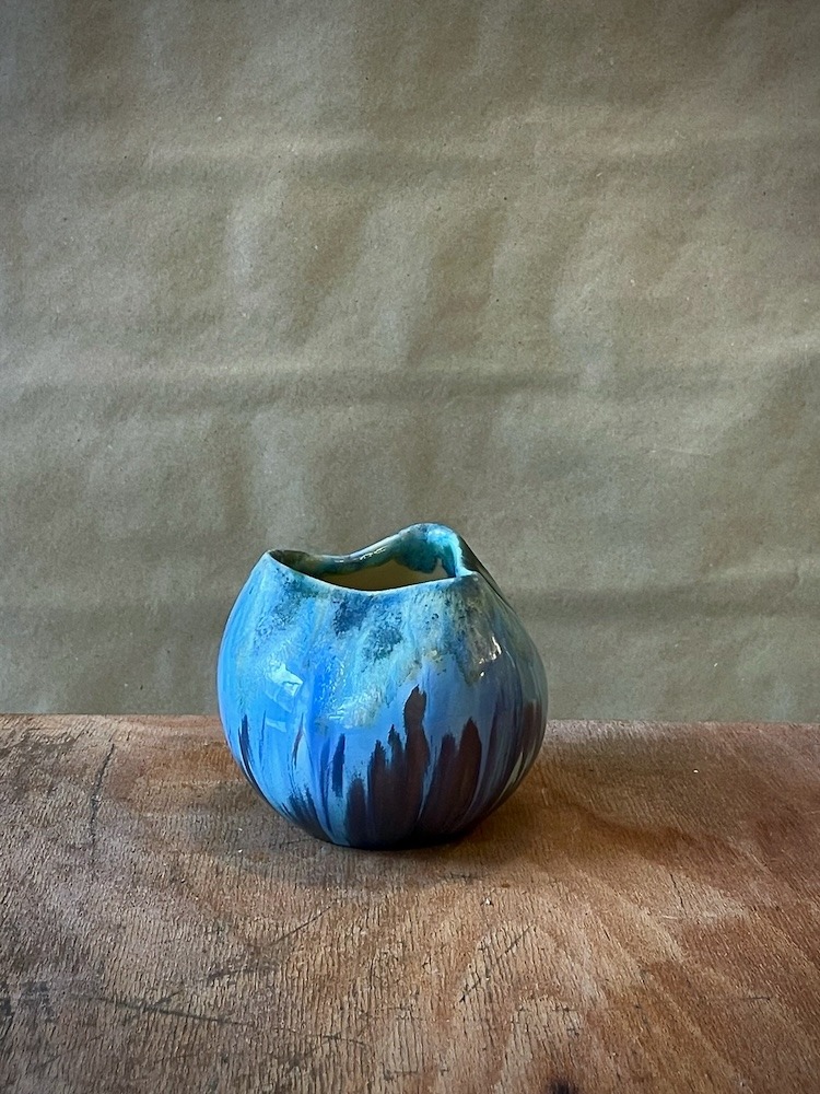 Vase de la faiencerie héraldique de Pierrefonds 612