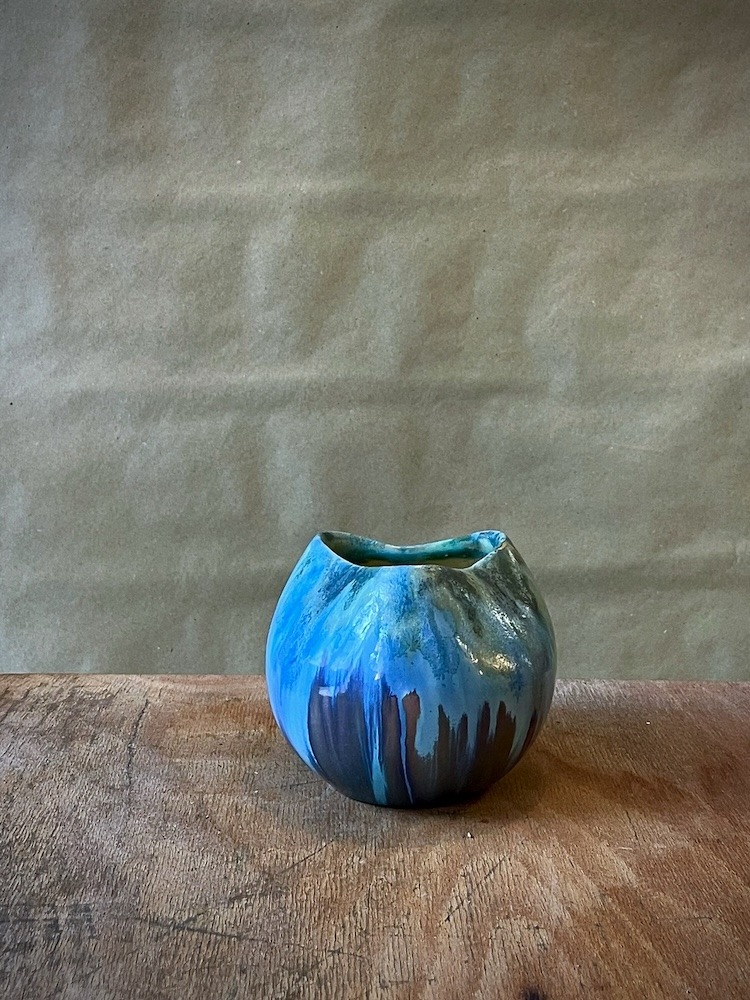 Vase de la faiencerie héraldique de Pierrefonds 612