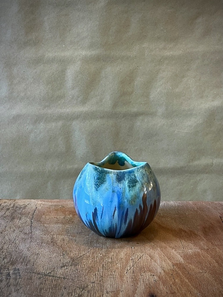 Vase de la faiencerie héraldique de Pierrefonds 612