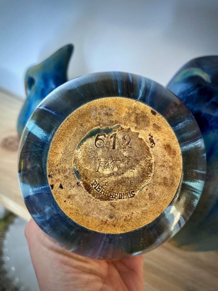 Vase de la faiencerie héraldique de Pierrefonds 612