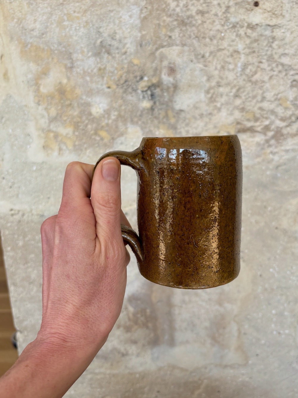 Lot de 5 chopes en grès brun