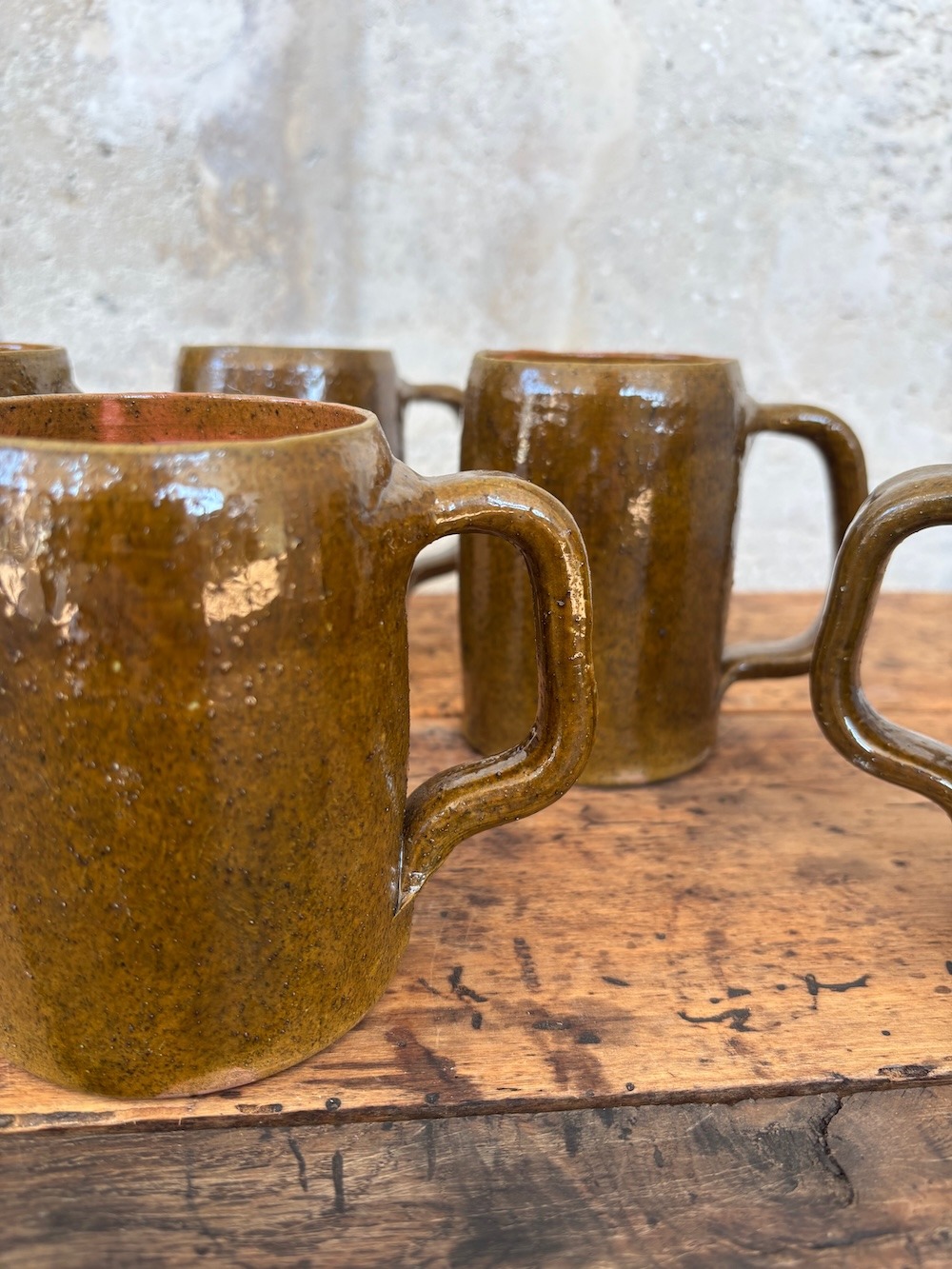 Lot de 5 chopes en grès brun