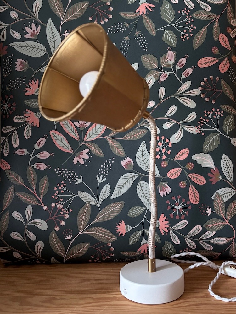 Lampe à poser flexible abat-jour doré