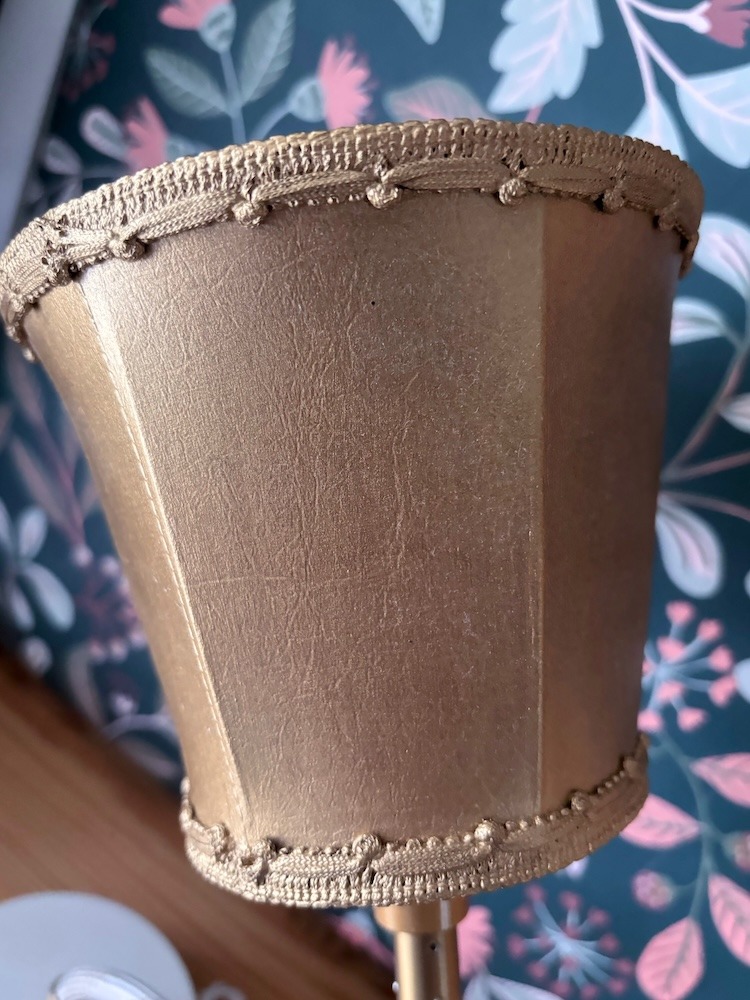 Lampe à poser flexible abat-jour doré