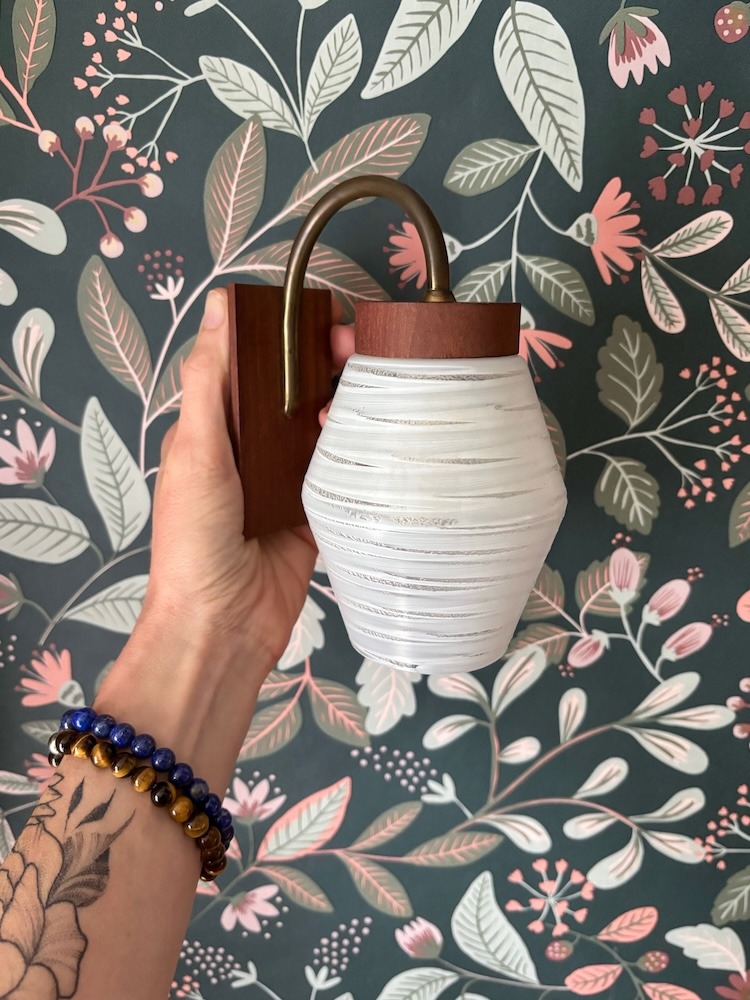 Petite applique vintage en verre strié