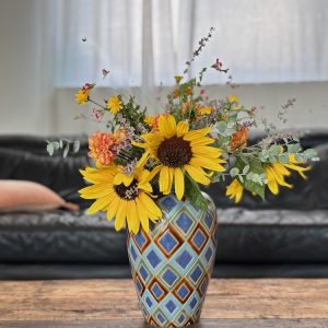 Vase en céramique à décor géométrique